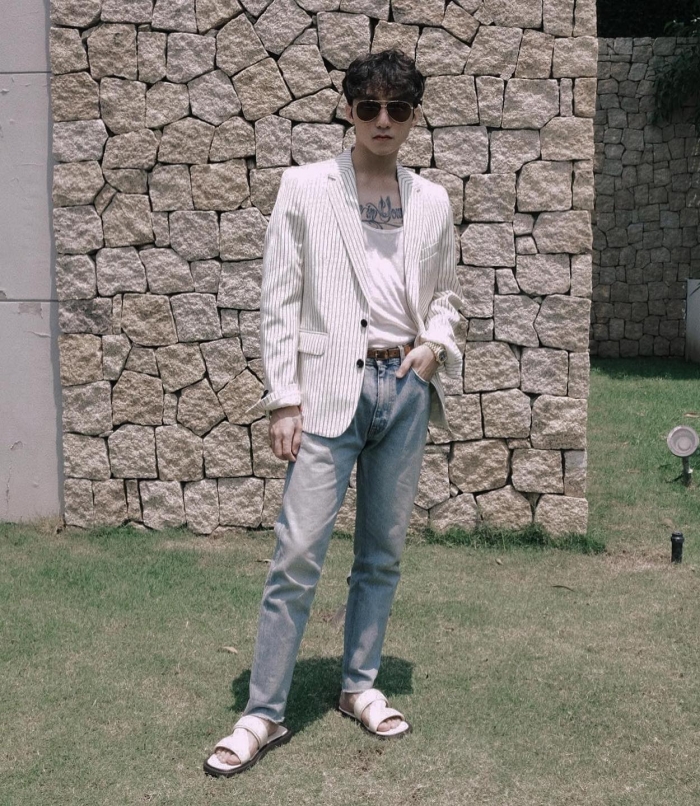 Sơn Tùng lộ diện sau tin đồn 