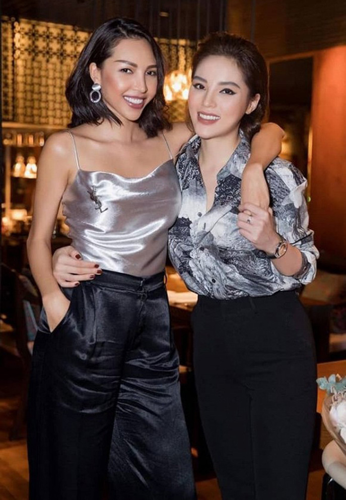 Minh Triệu khoe ảnh hẹn hò và đeo nhẫn đôi cùng chàng trai giấu mặt giữa tin đồn 