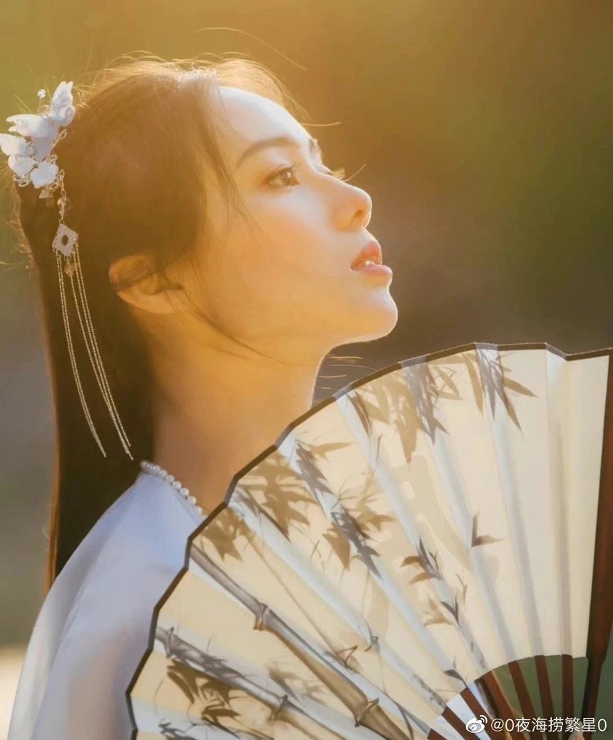 Ái nữ trùm sòng bạc Macau Hà Hồng Sân: Rich kid 