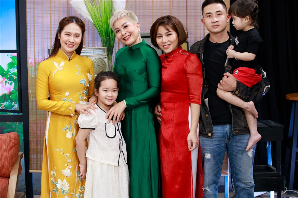 Mẹ chồng U60 rước nàng dâu 