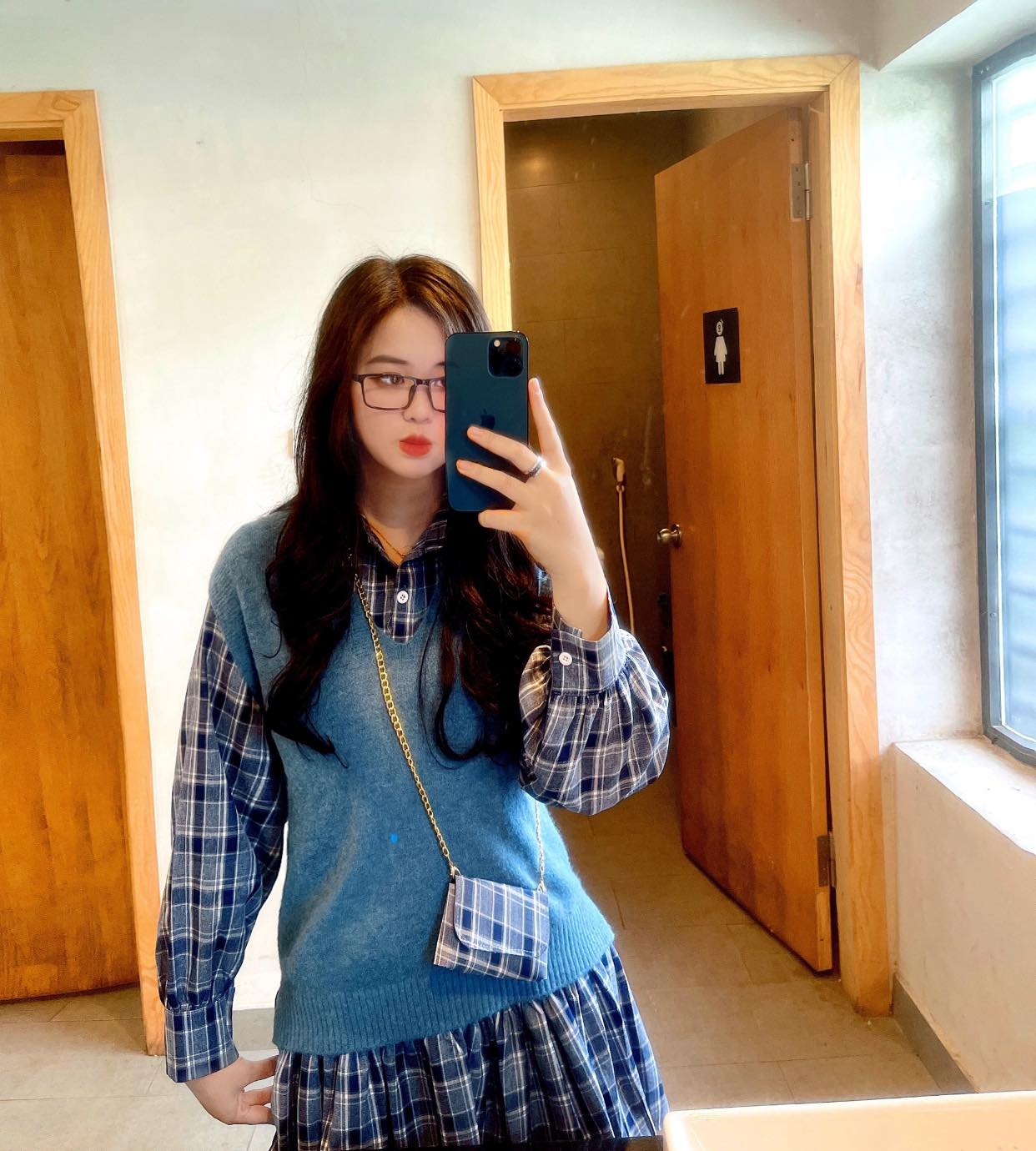 Chân dung nữ sinh 20 tuổi đạt điểm tuyệt đối IELTS 9.0: Hot girl Nghệ An có sở thích nuôi bò sát - Ảnh 2