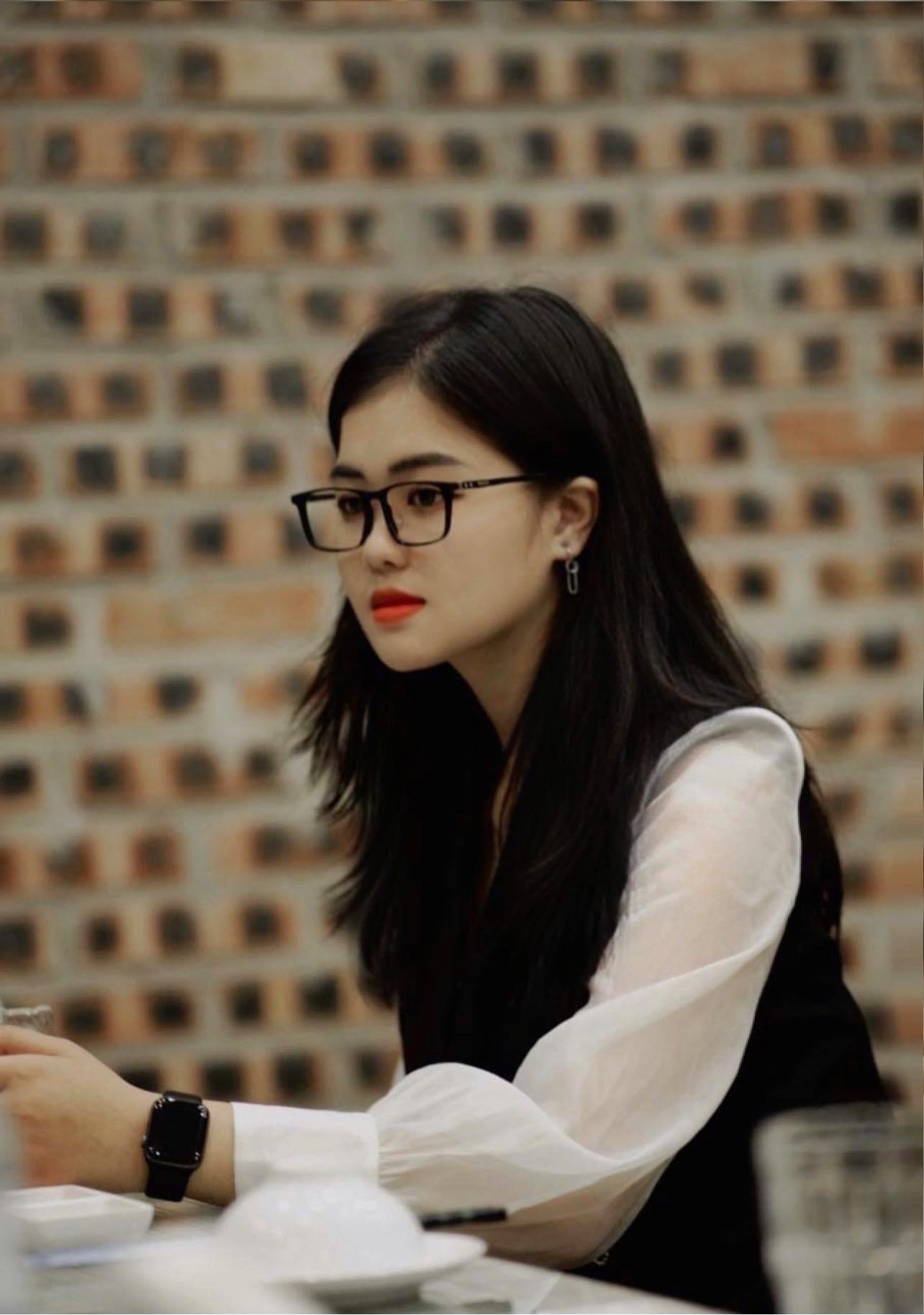 Chân dung nữ sinh 20 tuổi đạt điểm tuyệt đối IELTS 9.0: Hot girl Nghệ An có sở thích nuôi bò sát - Ảnh 9