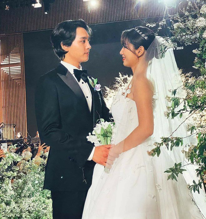 Park Shin Hye chính thức hạ sinh con trai đầu lòng với Choi Tae Joon - Ảnh 3