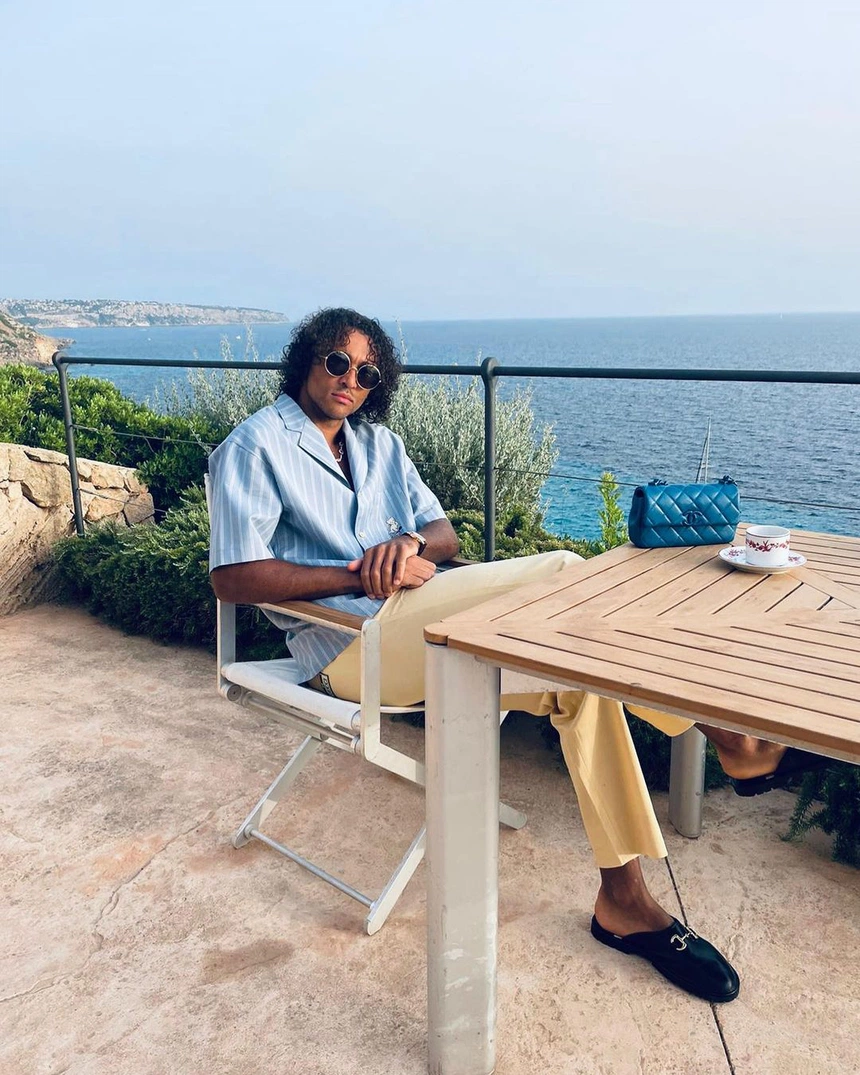 Tiền đạo Anh Dominic Calvert-Lewin: Tỏa sáng trên sân cỏ, sành điệu ở đời thường - Ảnh 1