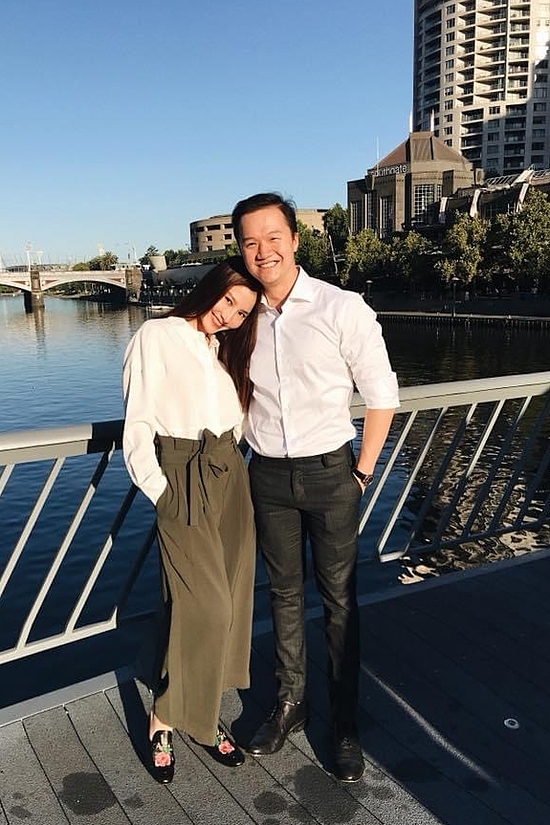 Diễm My 9X bất ngờ công khai ảnh lộ bụng to như mang bầu trước thềm sắp đám cưới - Ảnh 1