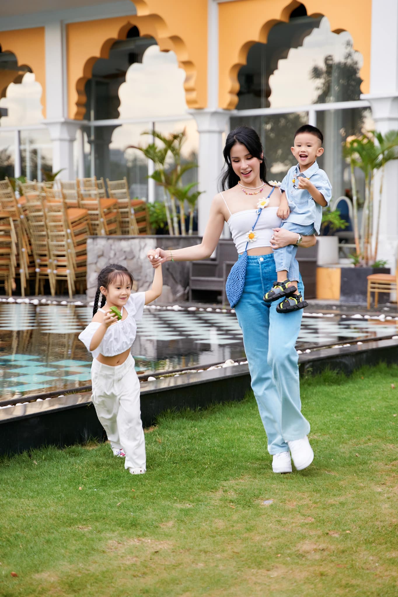 Diệp Lâm Anh xúc động nhắn nhủ 2 con: 