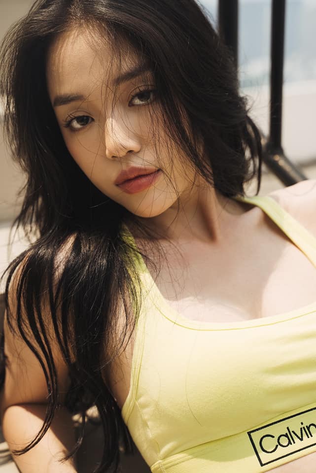 Linh Ngọc Đàm là ai? Nữ streamer xinh đẹp, cool ngầu sở hữu tình trường phức tạp - Ảnh 11