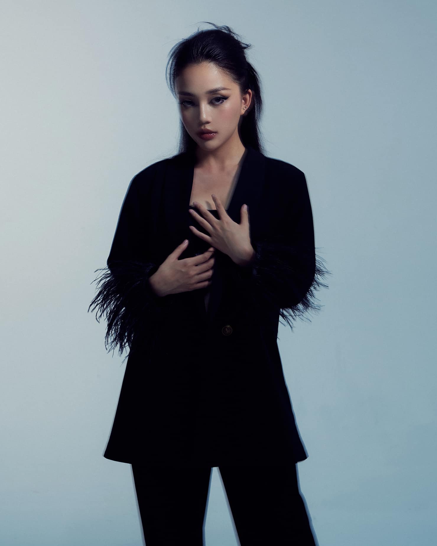 Linh Ngọc Đàm là ai? Nữ streamer xinh đẹp, cool ngầu sở hữu tình trường phức tạp - Ảnh 9