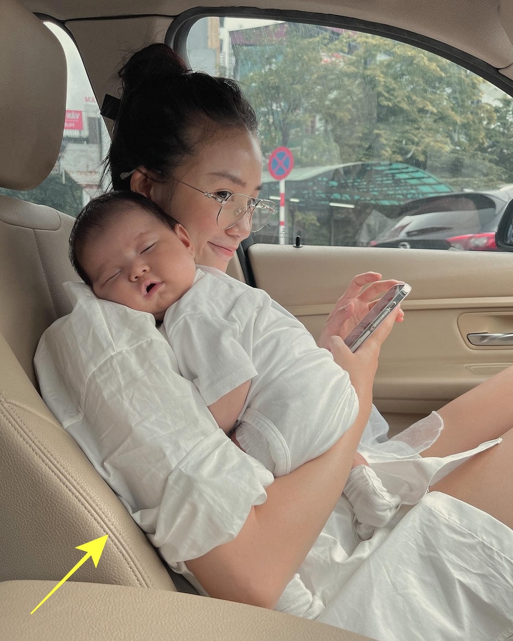 Chi Pu chi gần 9 triệu mua nôi rung tặng cho con gái đầu lòng của bạn thân Salim - Ảnh 5