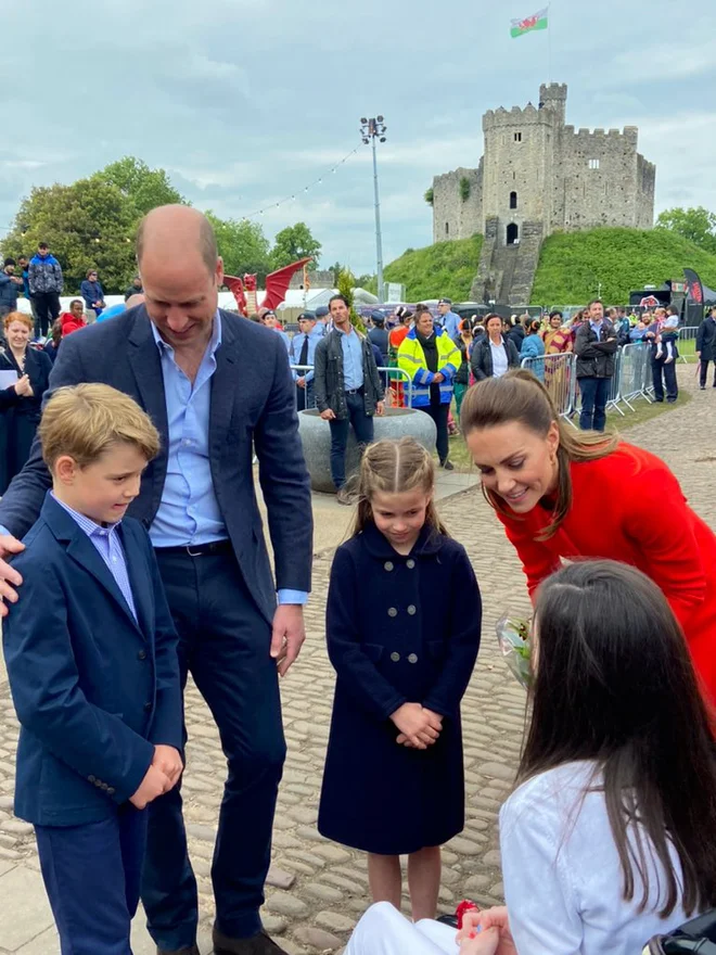 Công chúa Charlotte lộ diện tại sự kiện của hoàng gia, tính cách được ví là bản sao của Nữ hoàng Anh - Ảnh 4