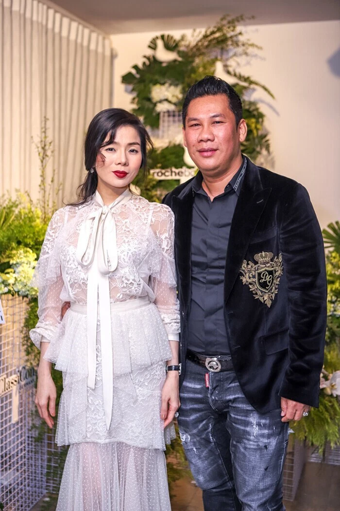 Lệ Quyên mừng con trai tốt nghiệp cấp 1, để lộ tình trạng hiện tại với chồng cũ Đức Huy - Ảnh 1