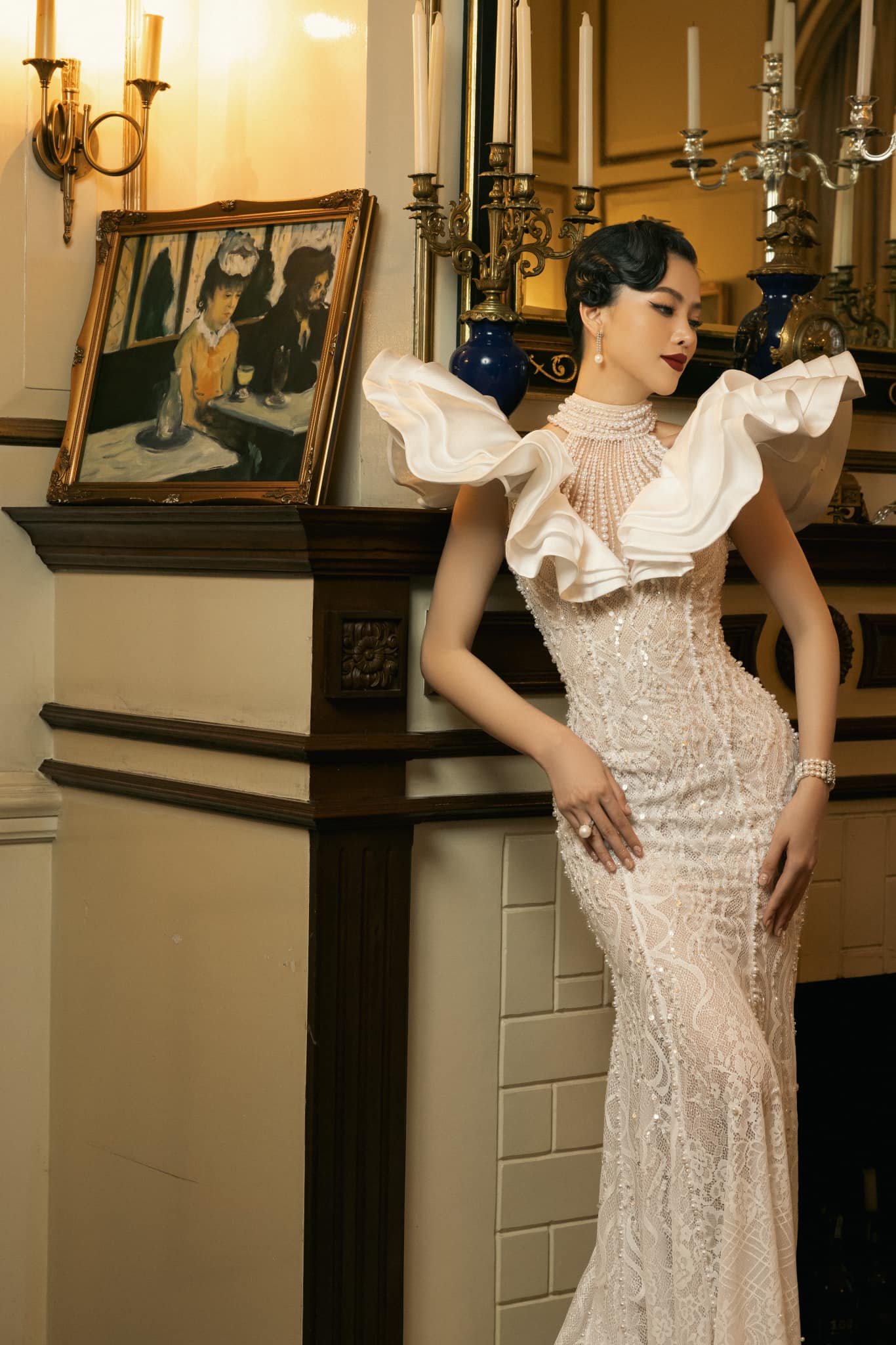 Phương Khánh được khen lấn át nhan sắc của H'Hen Niê và Hương Giang khi hóa quý cô cổ điển  - Ảnh 3