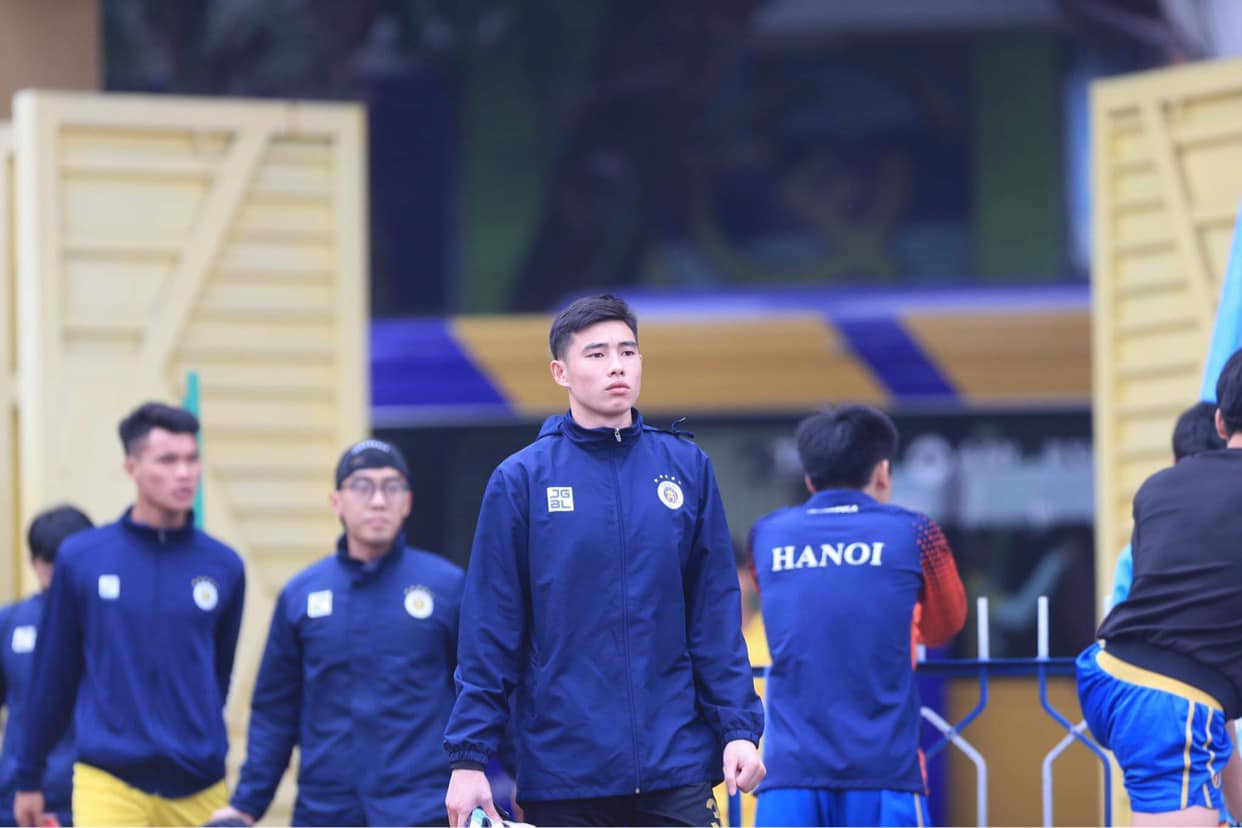 Quan Văn Chuẩn là ai? Thủ môn 1m81 giúp đội tuyển Việt cầm hòa Hàn Quốc tại VCK U23 châu Á - Ảnh 4