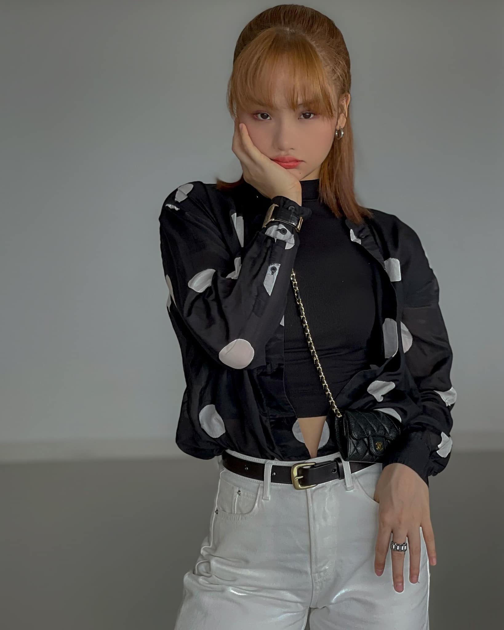 Miu Lê là ai? Nữ nghệ sĩ đa tài, cá tính của Vbiz, vướng tin đồn hẹn hò với Karik - Ảnh 9