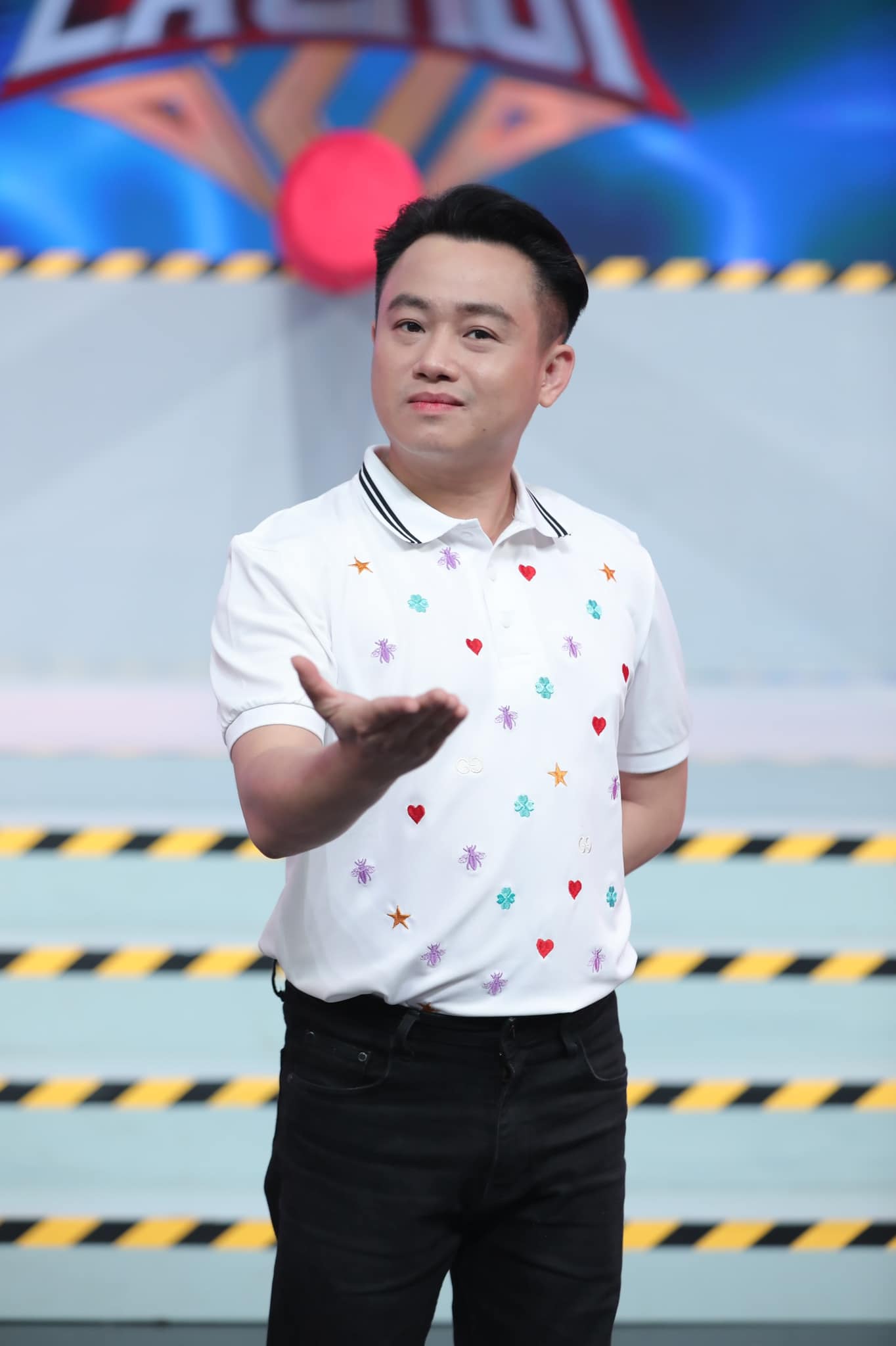 Diễn viên hài Hữu Tín bị bắt quả tang sử dụng ma túy trong căn hộ ở TP.HCM - Ảnh 3