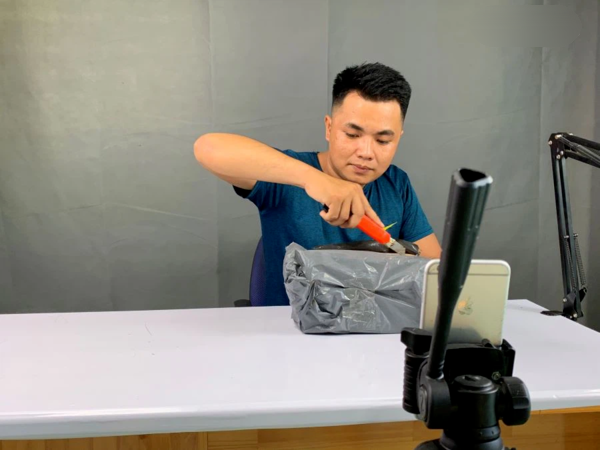 Kiên Review là ai? Hot Tiktoker nổi tiếng trên MXH nhờ vạch trần loạt hàng kém chất lượng   - Ảnh 5