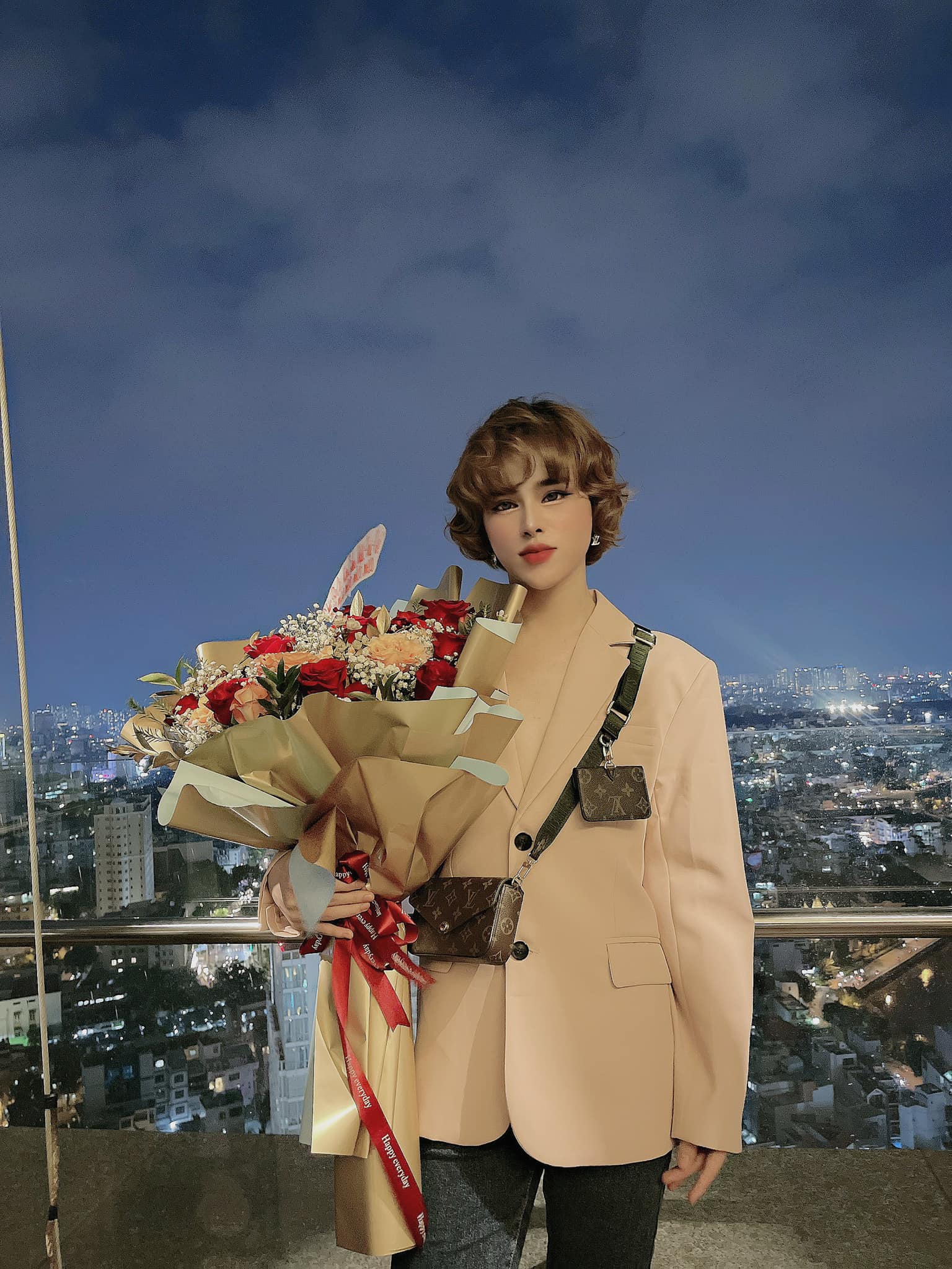 Trần Đức Bo là ai? Thánh giả gái đầy thị phi của mạng xã hội Việt - Ảnh 10