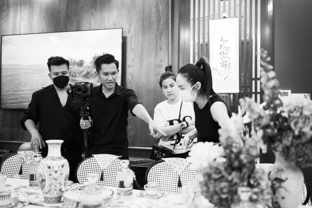 Kĩ tính như cô dâu Minh Hằng: Dùng thước đo từng chiếc bình sứ, mất 3 tháng để chuẩn bị đám cưới - Ảnh 8