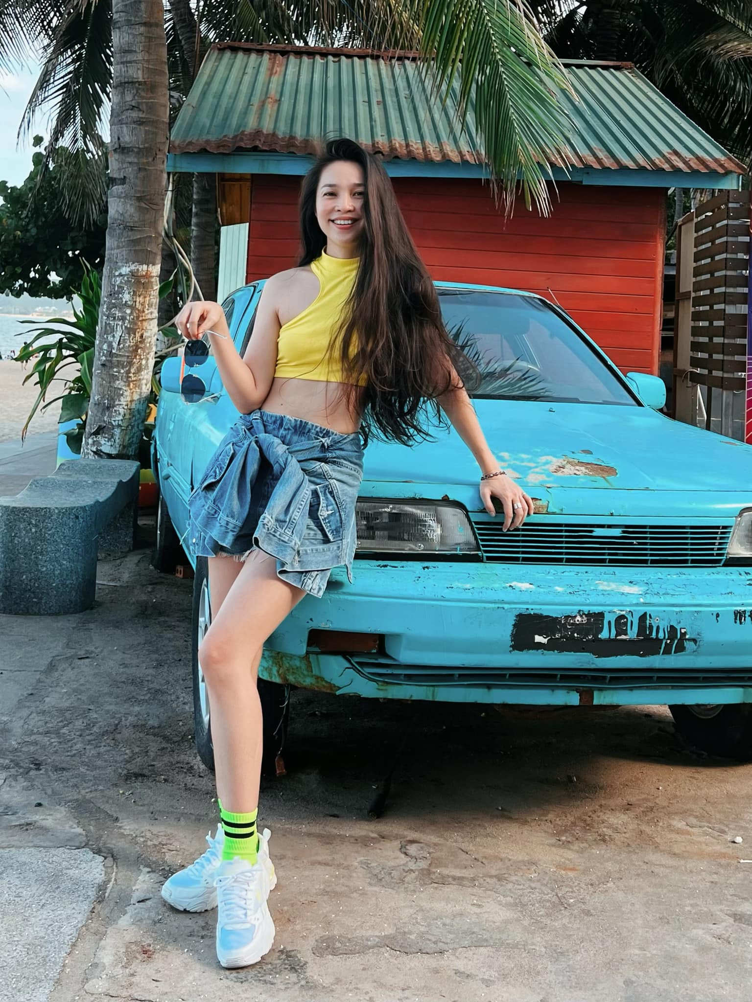 Diện đầm công chúa bồng bềnh, Hiền Thục khiến fan đồn đoán lên xe hoa ở tuổi 41 - Ảnh 3