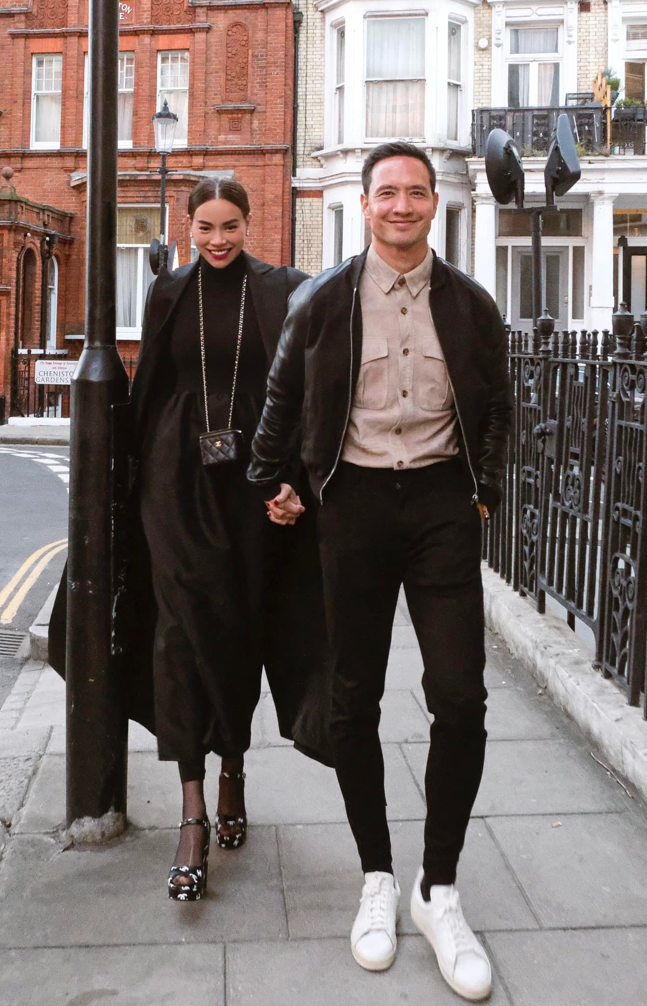 Hồ Ngọc Hà là ai? 