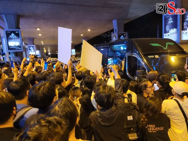 Đương kim Miss Universe xuất hiện tại Việt Nam, màn đọ sắc với Kim Duyên gây chú ý - Ảnh 7