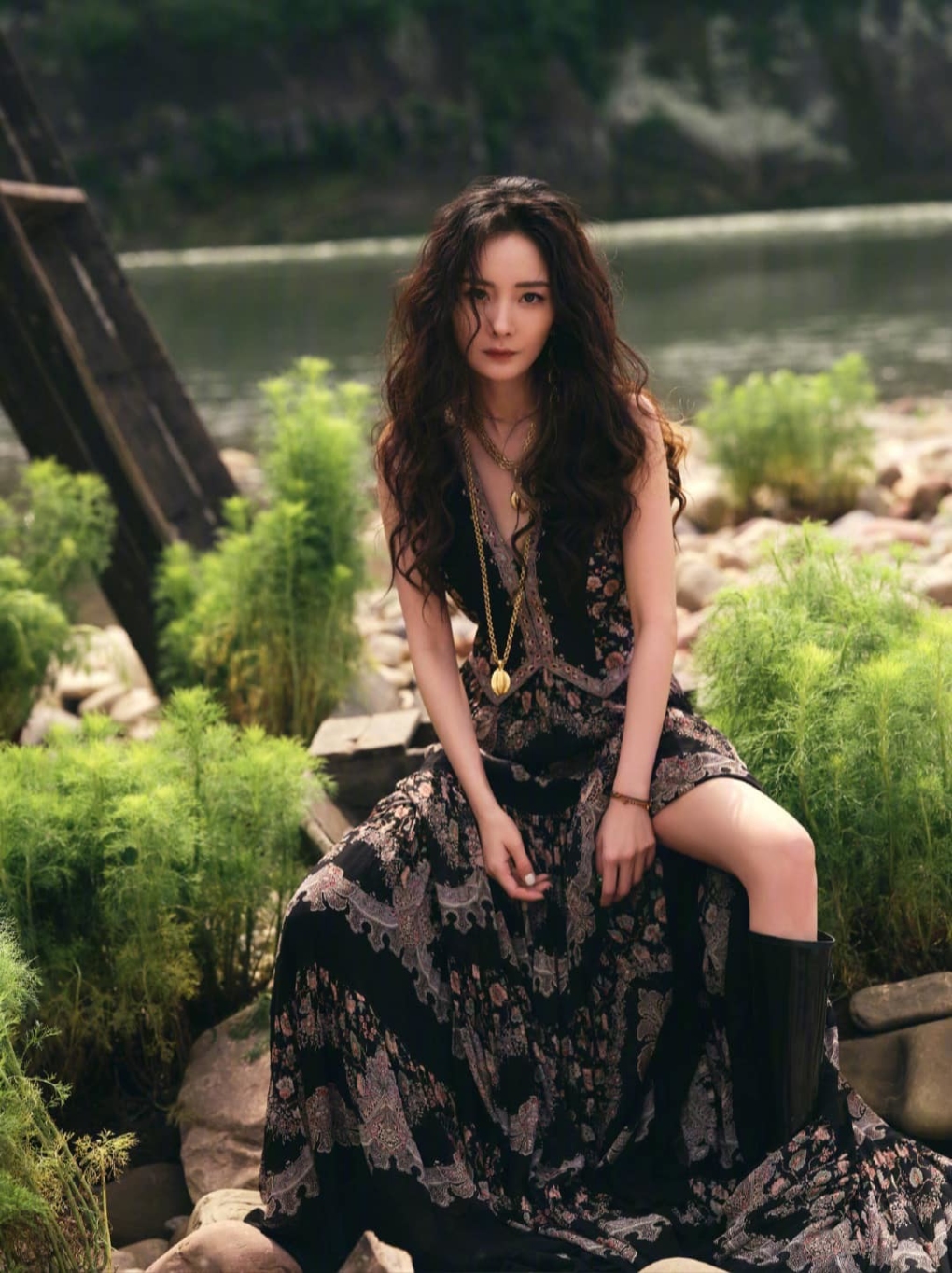 Dương Mịch lộ vầng trán ít tóc đến báo động ở tuổi 36 - Ảnh 1