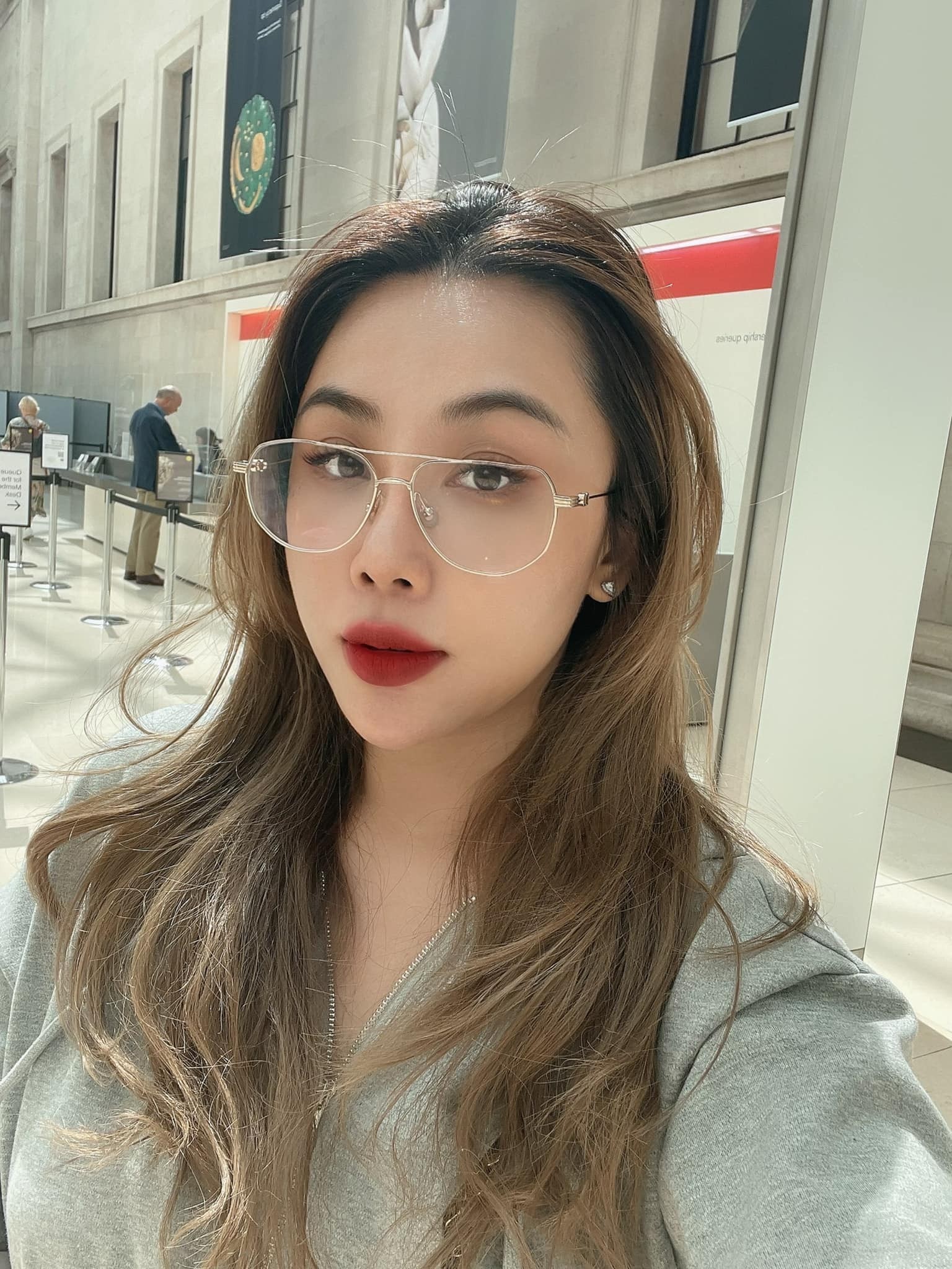 Khoe clip phóng sinh cá Koi xuống sông, nhà văn Gào bị mỉa mai: 