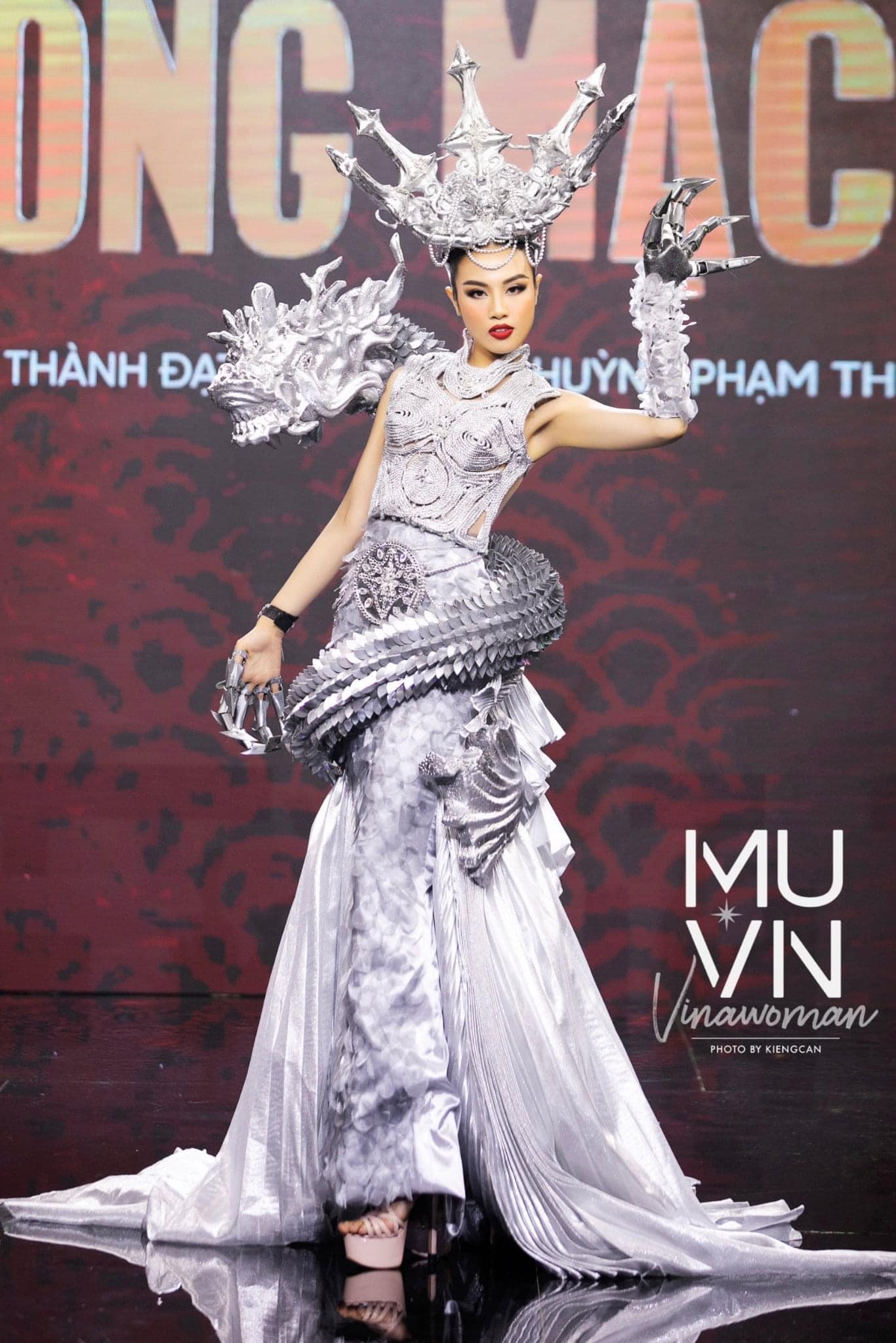 Huỳnh Phạm Thủy Tiên là ai? Từ cô gái nặng 90kg trở thành Á hậu 2 Hoa hậu Hoàn vũ Việt Nam - Ảnh 13