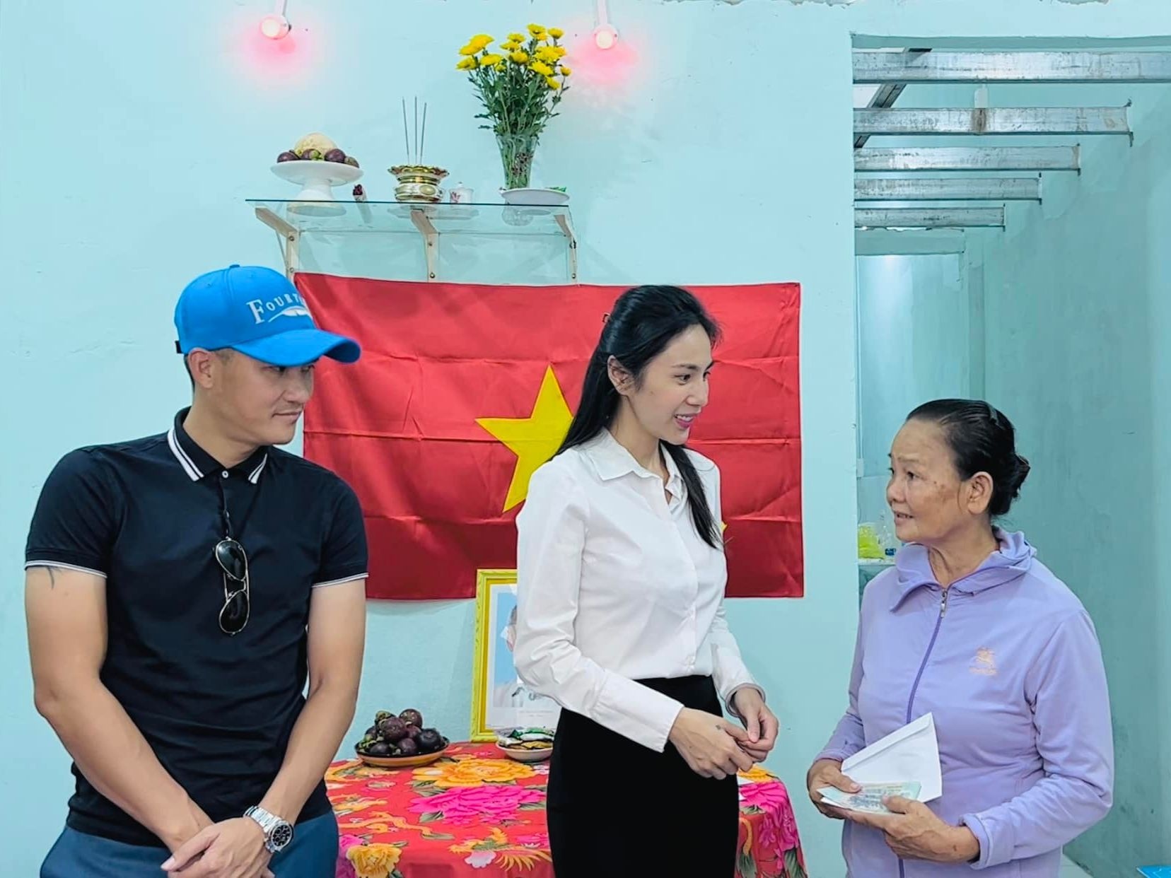 Thủy Tiên tiếp tục làm từ thiện sau 1 năm vướng ồn ào sao kê - Ảnh 1