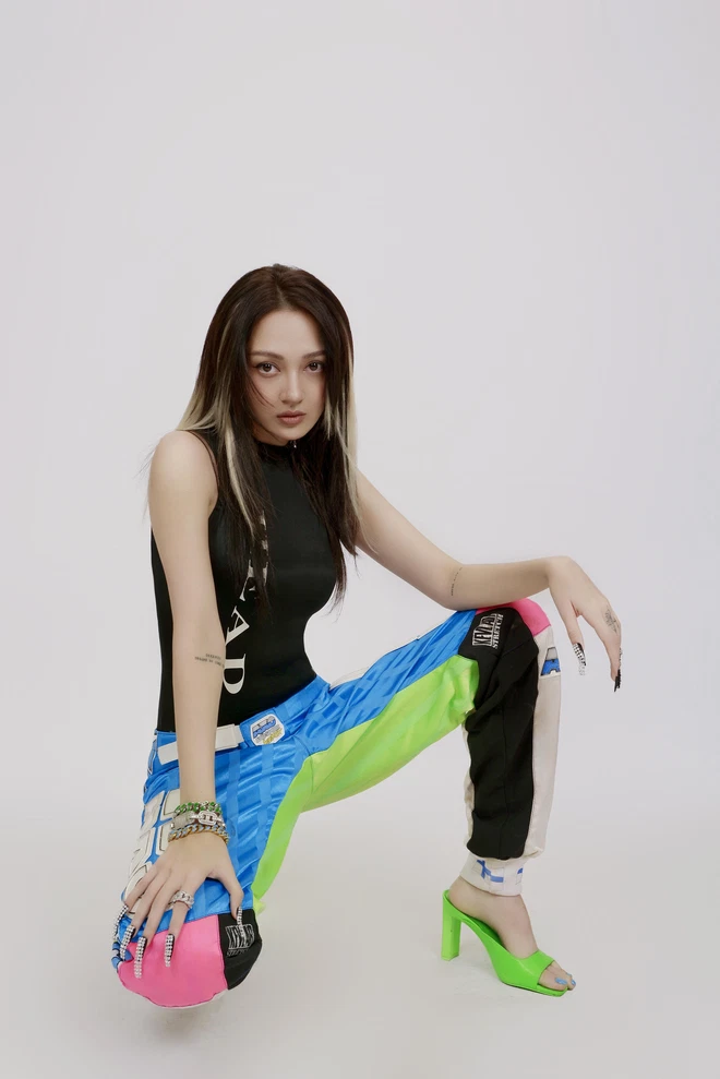 Bảo Anh tổ chức đám cưới trên sóng truyền hình sau màn hội ngộ với tình cũ Hồ Quang Hiếu - Ảnh 2