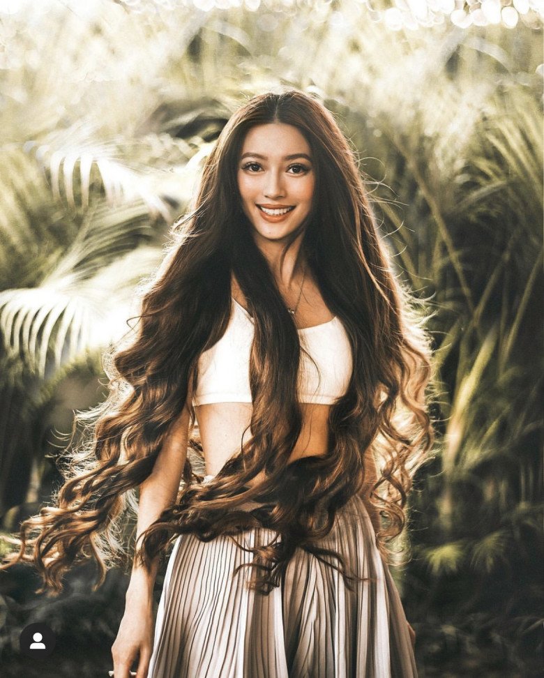 Bông hồng lai Việt-Úc gây sốt cõi mạng nhờ sở hữu suối tóc đẹp như công chúa  - Ảnh 2