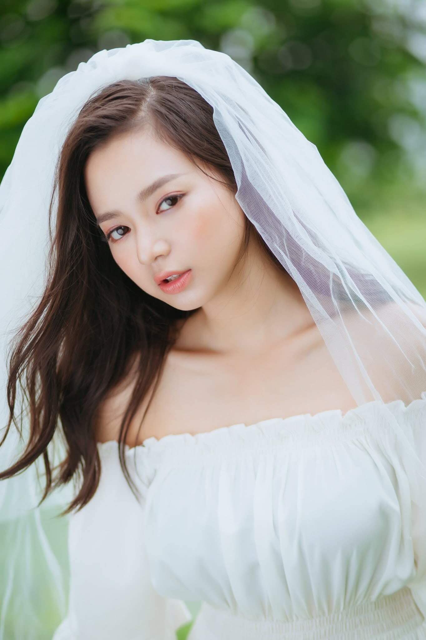 Chân dung nữ streamer tự nhận 