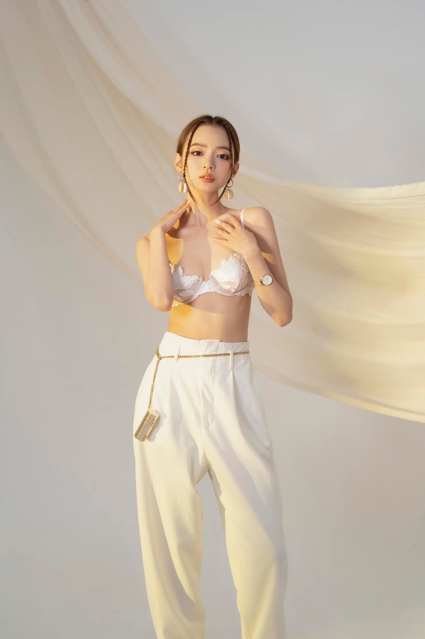 Chân dung nữ streamer tự nhận 