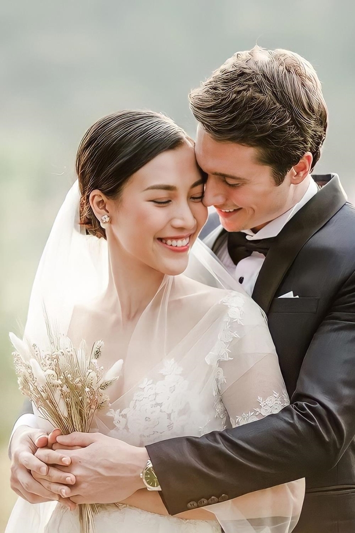 MC Hoàng Oanh cắt phăng mái tóc dài giữa nghi vấn chồng cũ có tình mới - Ảnh 1