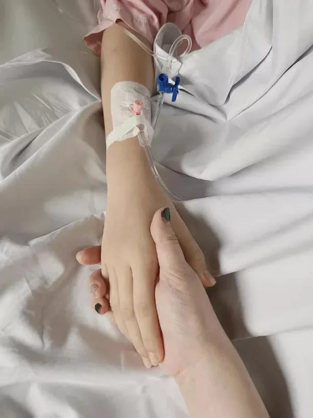 Hoa hậu Nguyễn Thị Huyền kể chuyện sinh con: Trở dạ mất 30 tiếng, nhịp tim giảm, mổ xẻ hơn 10 lần - Ảnh 4