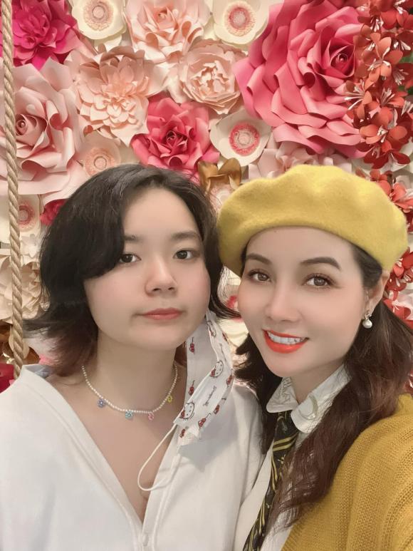 Ái nữ 19 tuổi của Mai Thu Huyền nhận học bổng của một trong 8 trường thời trang danh giá nước Mỹ - Ảnh 2