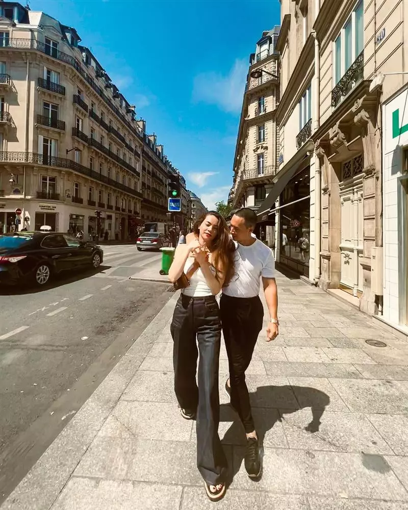 Kim Lý trở thành 