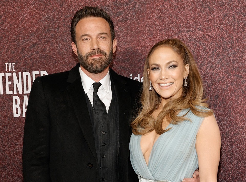 Jennifer Lopez và Ben Affleck chính thức kết hôn sau 20 năm hợp tan - Ảnh 3