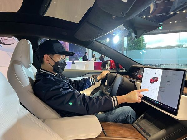 Rộ tin Lâm Chí Dĩnh và con trai gặp tai nạn nghiêm trọng - Ảnh 4