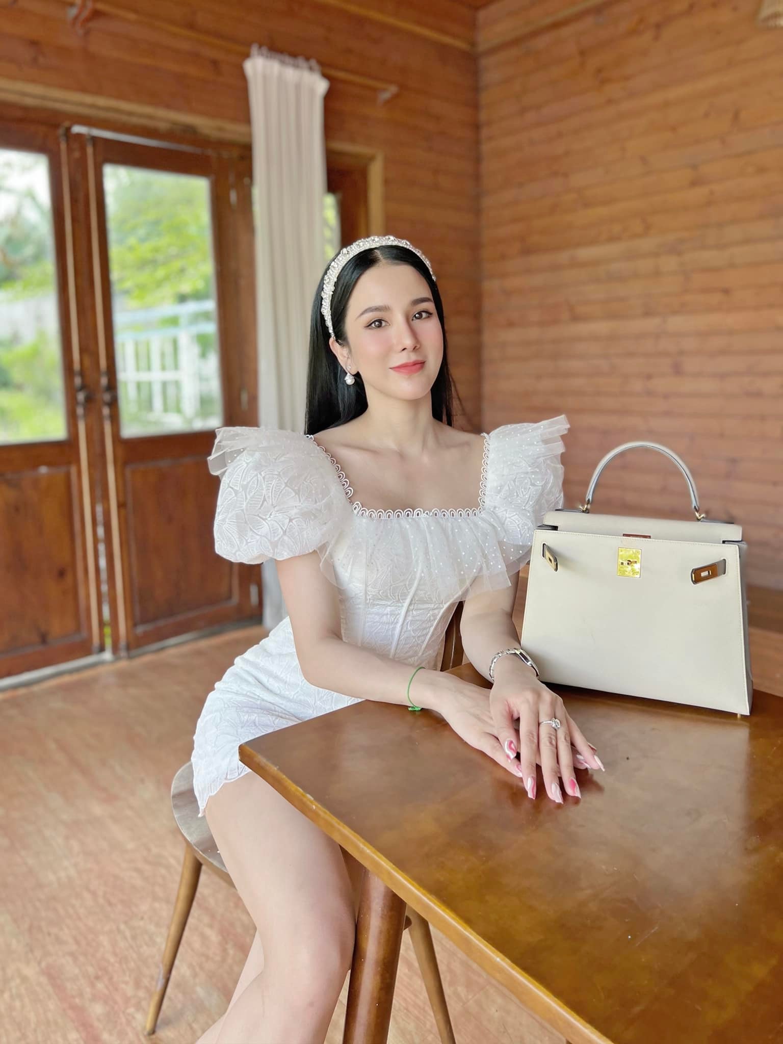 Diệp Lâm Anh - Ảnh 4