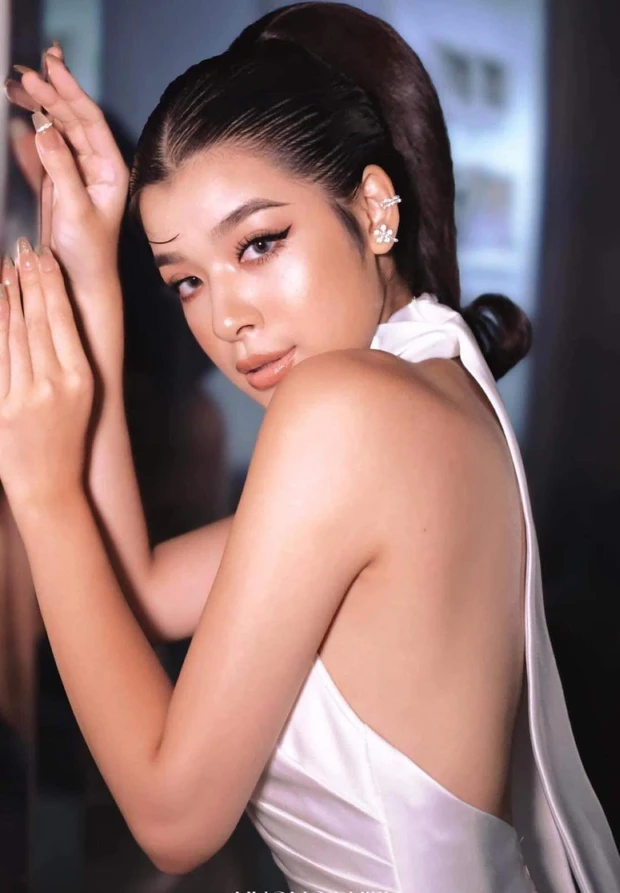 Ái nữ 17 tuổi nhà NSƯT Võ Hoài Nam khoe nhan sắc trưởng thành, được ví như minh tinh Thái Lan - Ảnh 4