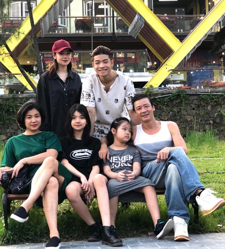 Ái nữ 17 tuổi nhà NSƯT Võ Hoài Nam khoe nhan sắc trưởng thành, được ví như minh tinh Thái Lan - Ảnh 1