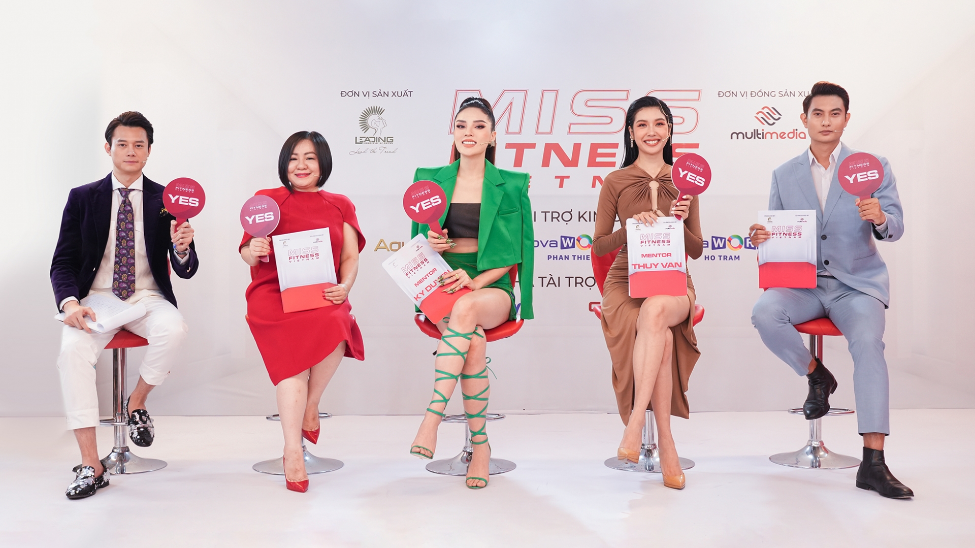 Vương miện 2 tỷ vừa công bố của Hoa hậu Thể thao Việt Nam bị netizen chê 