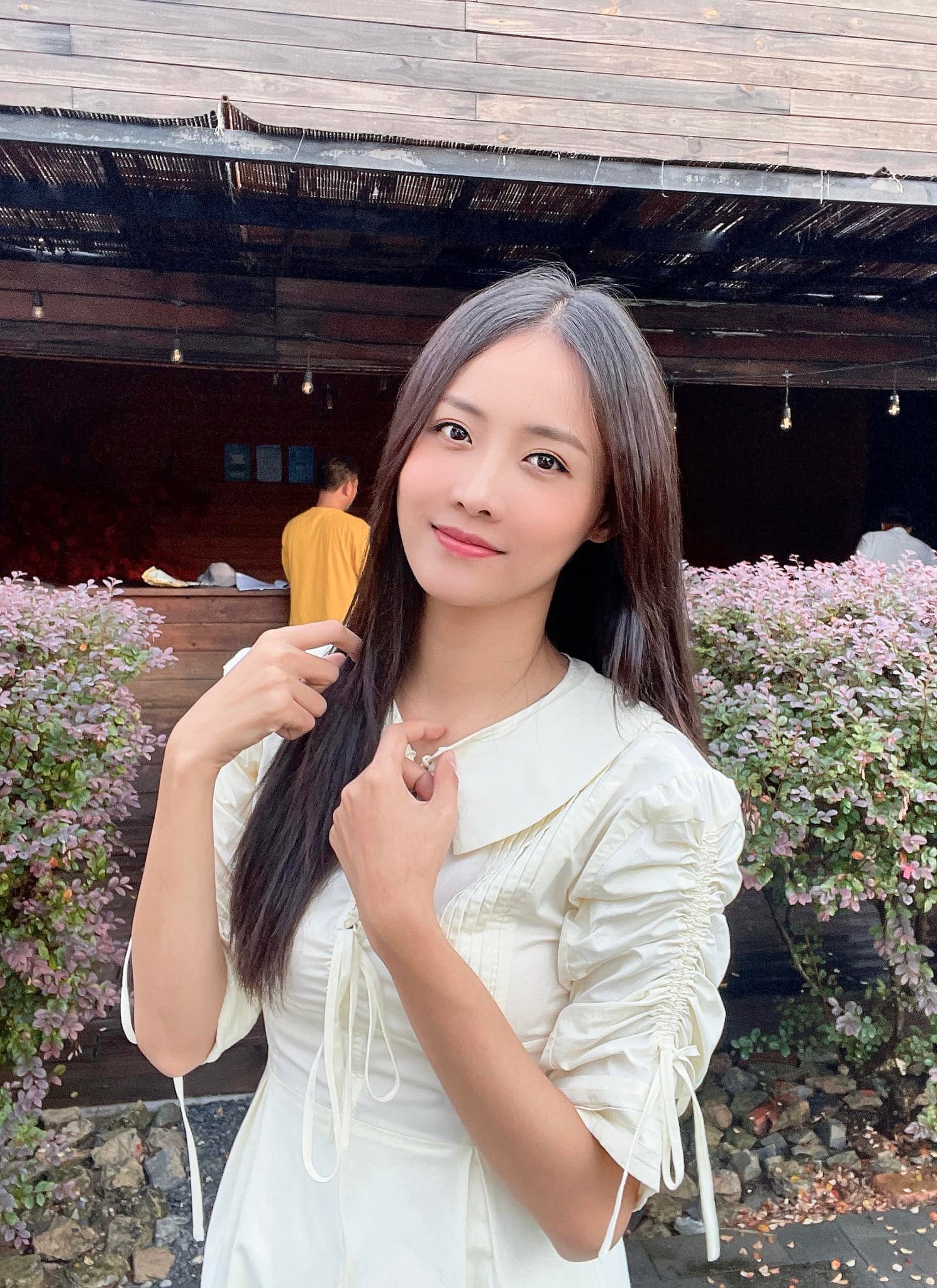 Á hậu Trương Mỹ Nhân công khai con đầu lòng 2 tuổi - Ảnh 1