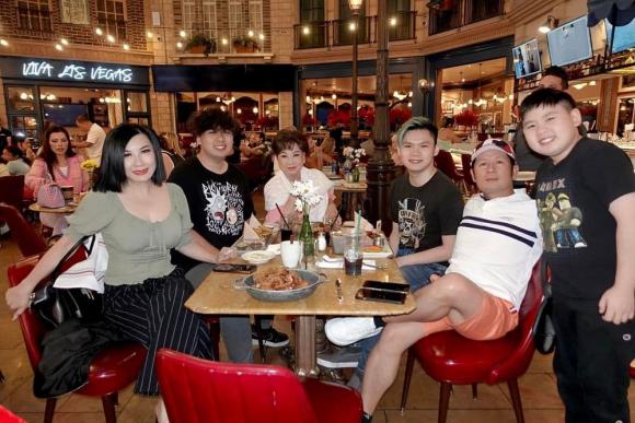 Bằng Kiều qua Mỹ hội ngộ vợ cũ và 3 quý tử sau khi công khai con trai thứ 4 - Ảnh 4