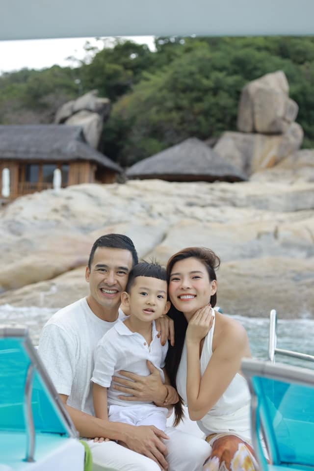 Lương Thế Thành là ai? Diễn viên điển trai, tài năng và chuyện tình đáng ngưỡng mộ với Thúy Diễm - Ảnh 9