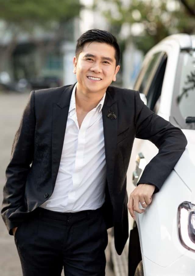 Hồng Đăng và Hồ Hoài Anh được trả hộ chiếu sau hơn một tháng bị cấm rời khỏi Mallorca - Ảnh 2