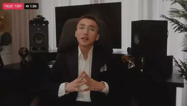 Em trai debut làm ca sĩ nhưng spotlight thuộc về kiểu tóc đinh lạ lẫm của Sơn Tùng M-TP - Ảnh 4