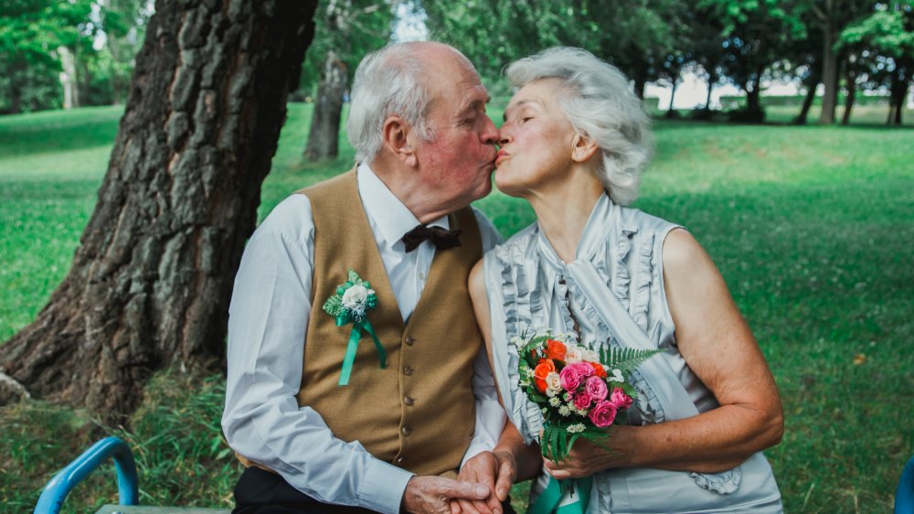 Sự thật thú vị về nụ hôn mà bạn có thể chưa biết - Ảnh 1