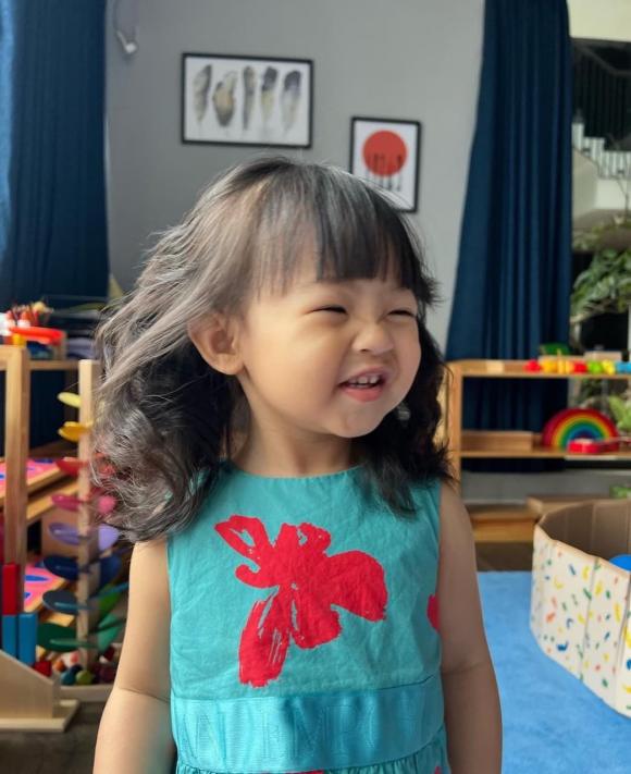Con gái Cường Đô La đốn tim cộng đồng mạng bằng nụ cười tít mắt và biểu cảm đáng yêu - Ảnh 7